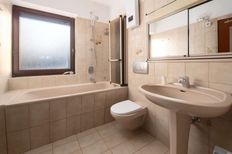 Badezimmer OG