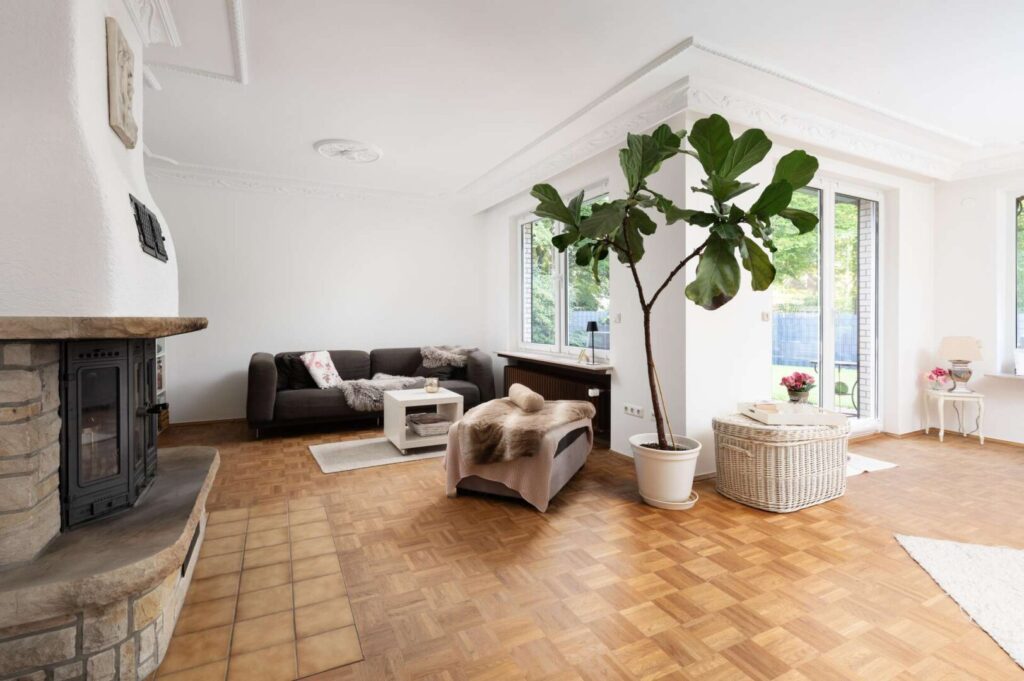 Wohnzimmer (EG)