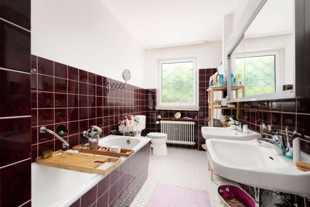 Badezimmer (EG)